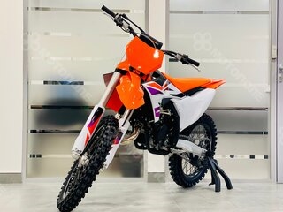 125 SX